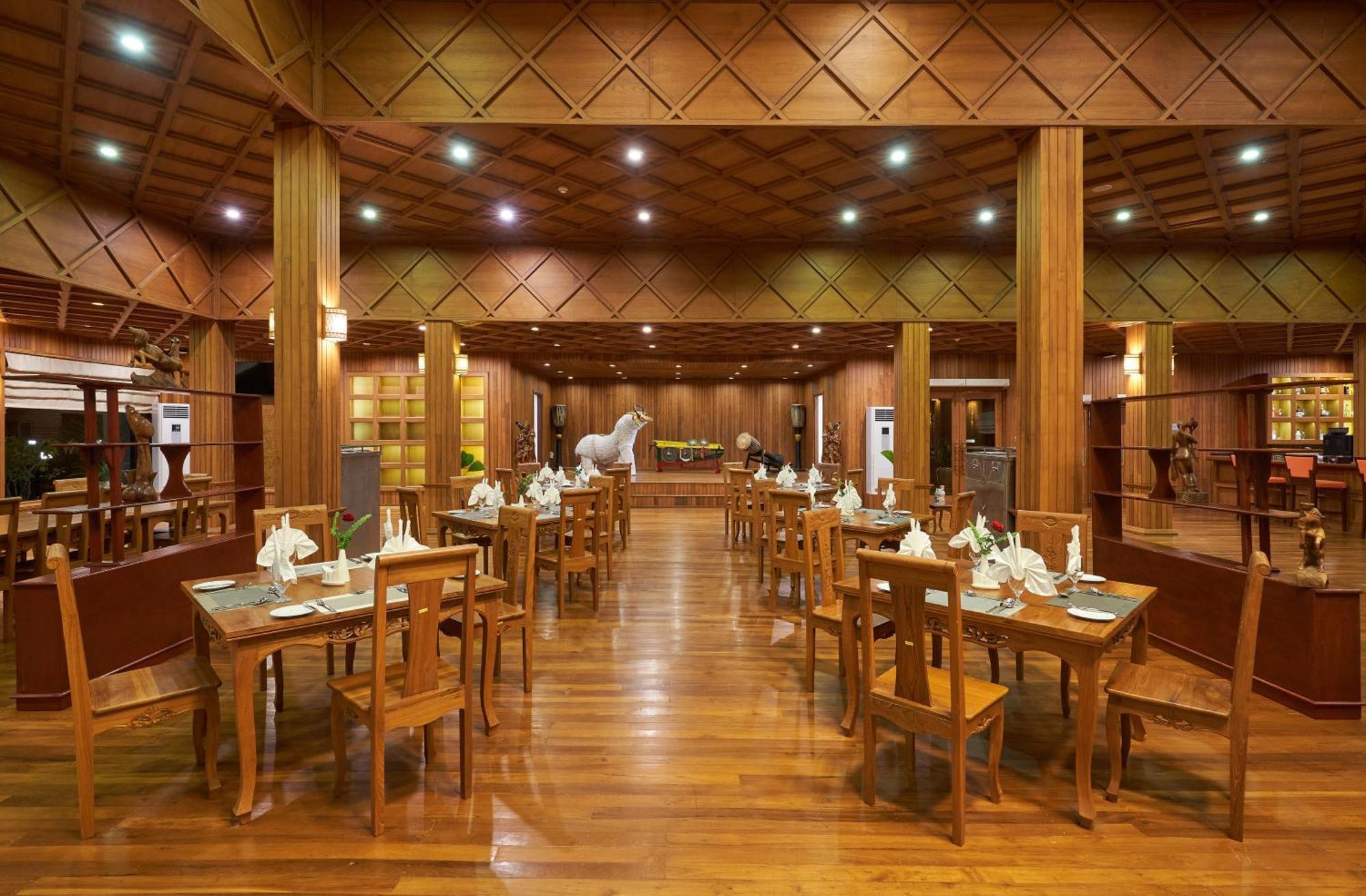 Kma Inle Hotel Inle Lake Exterior foto